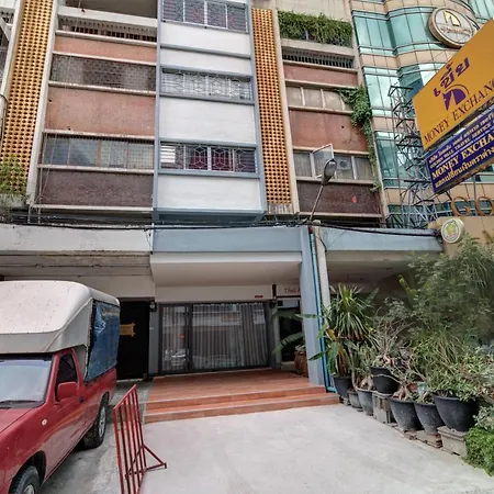 Bangkok Watergate Townhouse 曼谷中心水門家 Villa Exterior photo