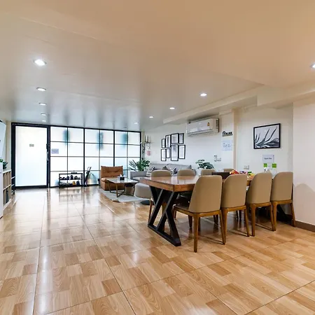 Bangkok Watergate Townhouse 曼谷中心水門家 Villa Exterior photo