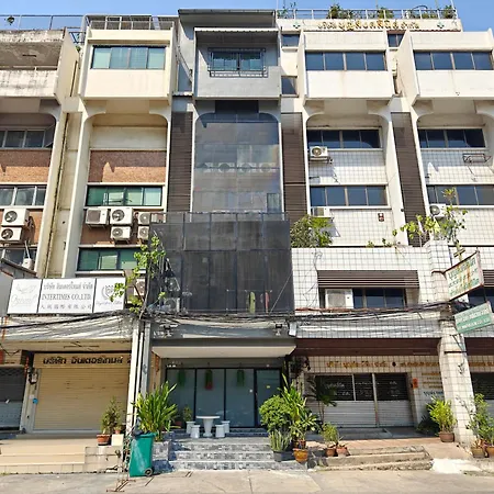 Bangkok Watergate Townhouse 曼谷中心水門家 Villa Exterior photo