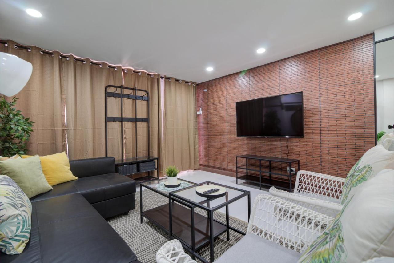 Watergate Townhouse 曼谷中心水門家 छुट्टी का घर *