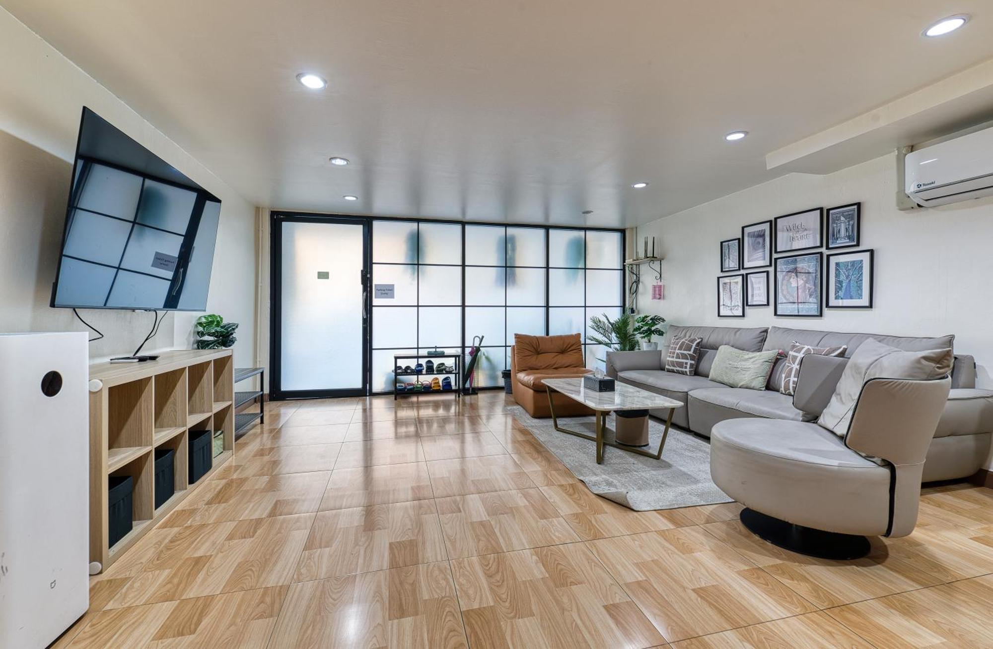 Watergate Townhouse 曼谷中心水門家 छुट्टी का घर *