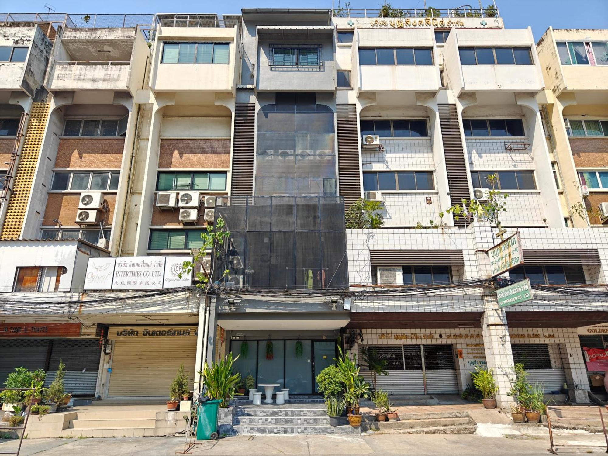 Watergate Townhouse 曼谷中心水門家 छुट्टी का घर *